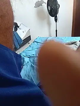 Mineirinho 85 online show from 07-09-26, 04:11