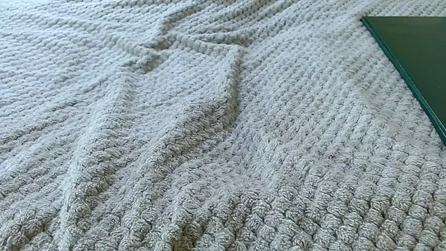 valkahot20 online show from 04-25-26, 01:41