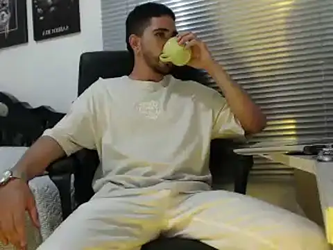 Kratoswolf online show from 04-24-26, 10:34