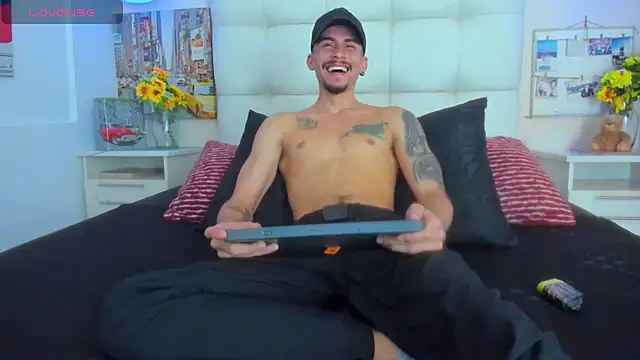 SharonTygaX online show from 04-26-26, 09:23