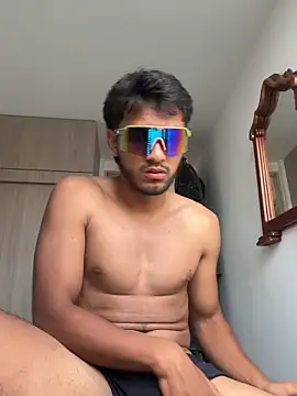 Snapshot of hardbody_19 chatting on 03-11-26, 08:04 hardbody 19 online show from 03-11-26, 08:04