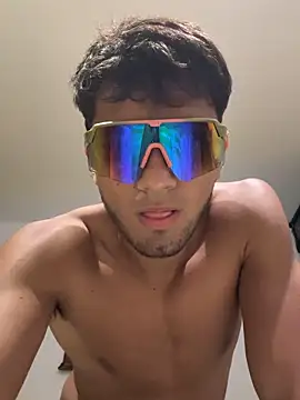 Snapshot of hardbody_19 chatting on 03-14-26, 05:57 hardbody 19 online show from 03-14-26, 05:57