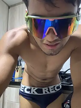 Snapshot of hardbody_19 chatting on 03-23-26, 03:32 hardbody 19 online show from 03-23-26, 03:32