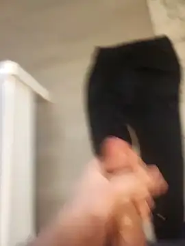 Snapshot of Marlon06_ chatting on 03-11-26, 11:16 Marlon06 online show from 03-11-26, 11:16