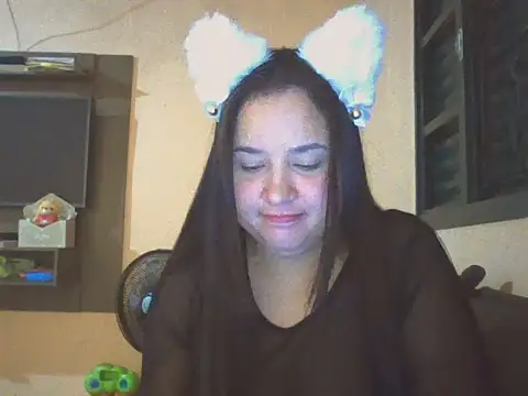 Snapshot of Rebequinha30 chatting on 02-24-26, 06:44 Rebequinha30 online show from 02-24-26, 06:44