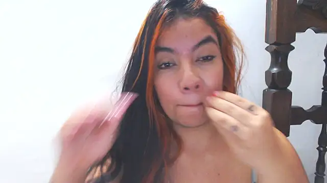 Snapshot of oran_black chatting on 02-18-26, 05:25 oran black online show from 02-18-26, 05:25