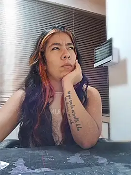 Snapshot of oran_black chatting on 03-14-26, 04:56 oran black online show from 03-14-26, 04:56