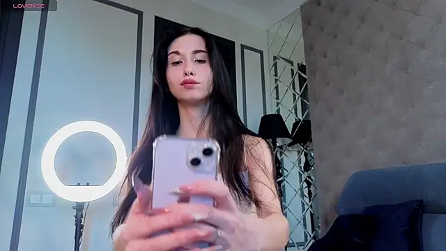 MiguelinaRasmuson online show from 03-25-26, 11:05