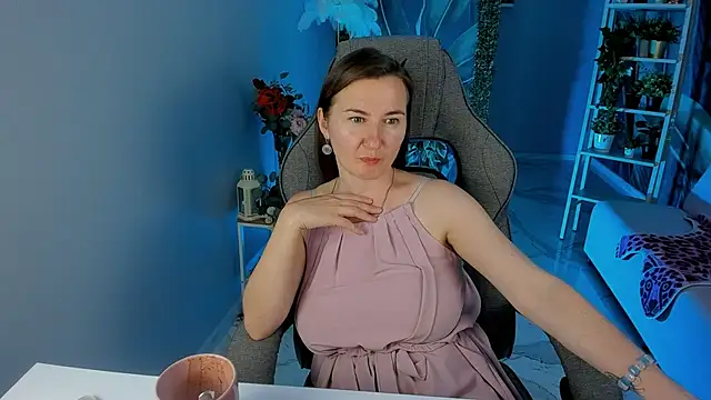 Golden Dragon online show from 06-18-26, 09:14