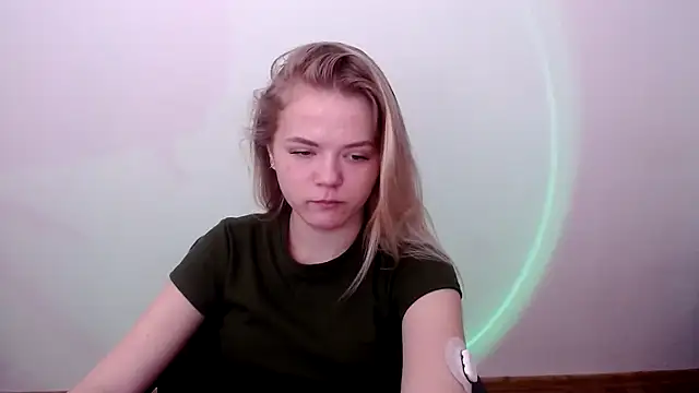 FoxiLana online show from 03-12-26, 08:20