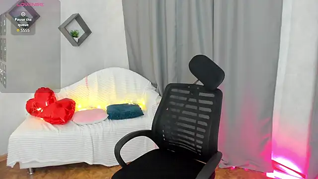 Snapshot of tina_xx_tina chatting on 03-09-26, 02:37 tina xx tina online show from 03-09-26, 02:37