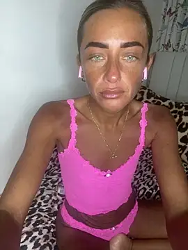 Snapshot of ScarlettGold_ chatting on 03-11-26, 11:05 ScarlettGold online show from 03-11-26, 11:05