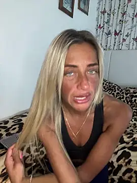 Snapshot of ScarlettGold_ chatting on 03-16-26, 10:41 ScarlettGold online show from 03-16-26, 10:41