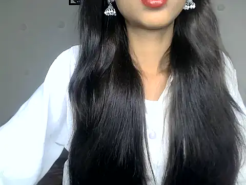 SIKSHA SINGH online show from 04-26-26, 07:00