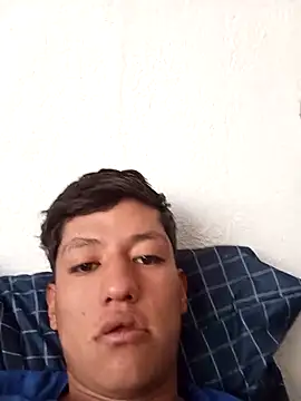 Snapshot of JoniXxX_ chatting on 03-11-26, 05:52 JoniXxX online show from 03-11-26, 05:52