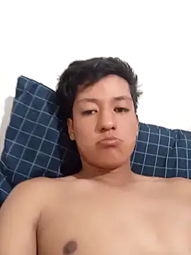 Snapshot of JoniXxX_ chatting on 04-05-26, 05:54 JoniXxX online show from 04-05-26, 05:54