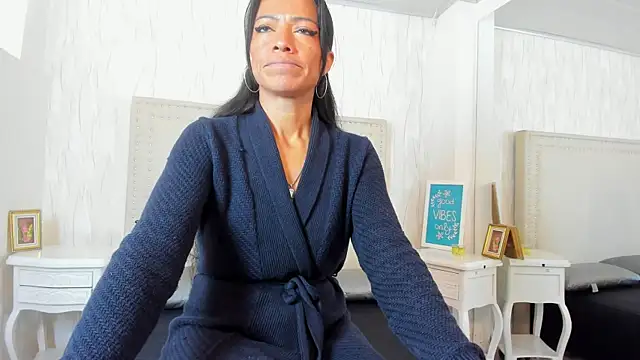 FernandaAvilax online show from 04-25-26, 07:00