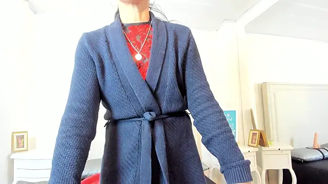 FernandaAvilax online show from 04-28-26, 07:52