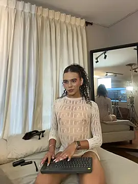 Snapshot of Luxa_Velvet chatting on 07-29-26, 12:25 Luxa Velvet online show from 07-29-26, 12:25