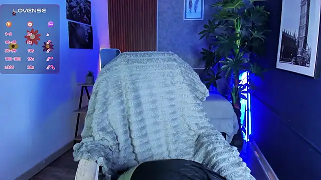 Snapshot of SophyAdams chatting on 03-12-26, 07:53 SophyAdams online show from 03-12-26, 07:53