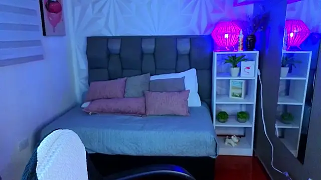 SophyAdams online show from 06-20-26, 04:26