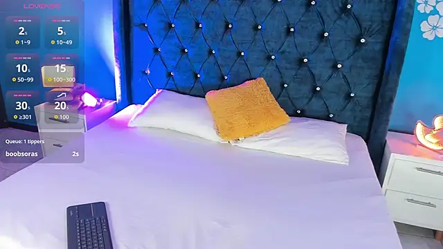 laurasmith  online show from 03-01-26, 11:34