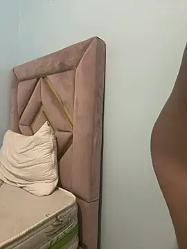 RoyalDuoX online show from 04-25-26, 08:39