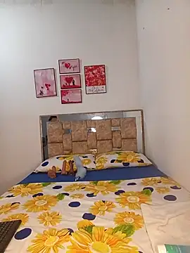 Snapshot of Tina_Hot_xxx chatting on 03-12-26, 11:55 Tina Hot xxx online show from 03-12-26, 11:55