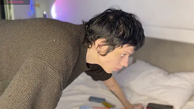 oorange  boy online show from 03-26-26, 07:41