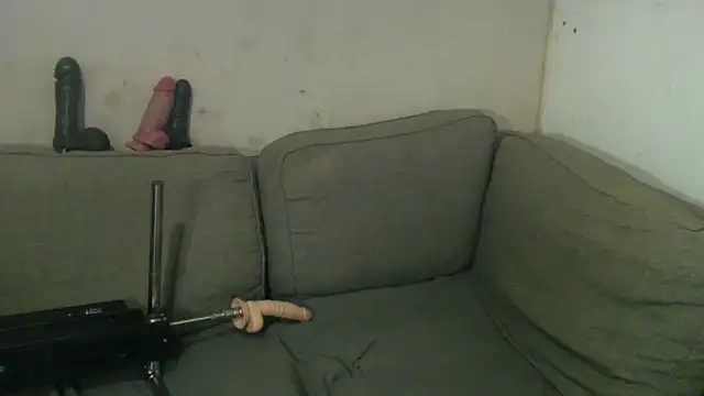 Snapshot of Demi_doots chatting on 03-12-26, 12:44 Demi doots online show from 03-12-26, 12:44