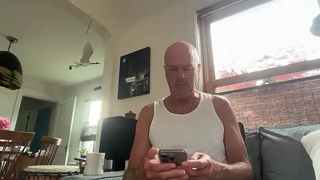 Guy  Grey online show from 06-12-26, 10:47