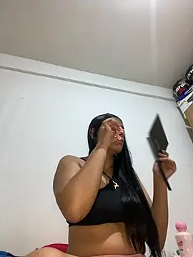 Snapshot of Alara_Key chatting on 02-24-26, 04:27 Alara Key online show from 02-24-26, 04:27