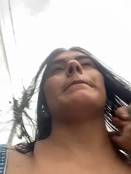 Snapshot of Alara_Key chatting on 03-11-26, 10:05 Alara Key online show from 03-11-26, 10:05