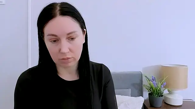 MiaFair online show from 04-07-26, 03:23