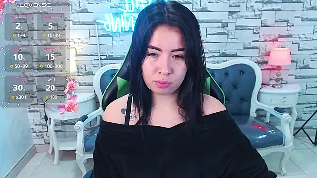 Kylia a online show from 06-23-26, 01:09