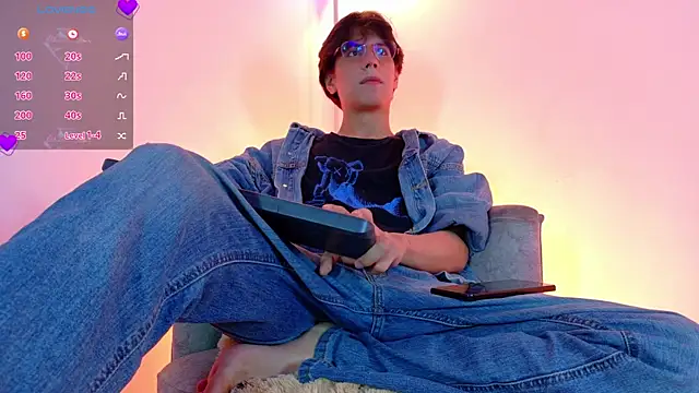 lui x dust online show from 03-28-26, 03:06