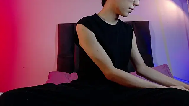 lui x dust online show from 04-30-26, 03:57