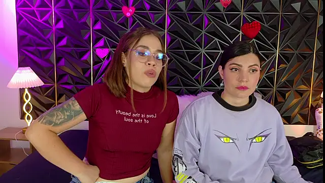 TaylorMilly online show from 03-12-26, 09:43