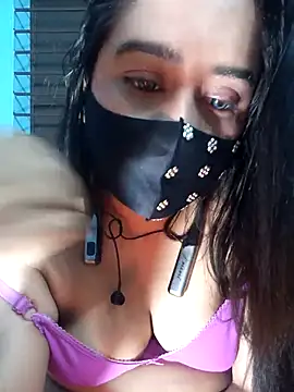 Snapshot of Choco_Mau chatting on 02-25-26, 06:28 Choco Mau online show from 02-25-26, 06:28