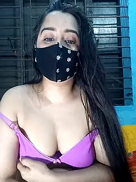 Snapshot of Choco_Mau chatting on 03-05-26, 05:31 Choco Mau online show from 03-05-26, 05:31