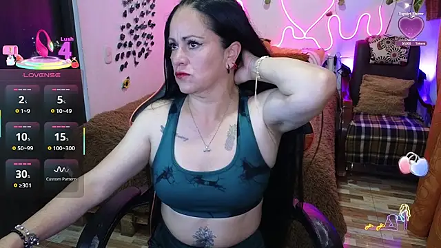 Kekacam online show from 04-28-26, 03:44