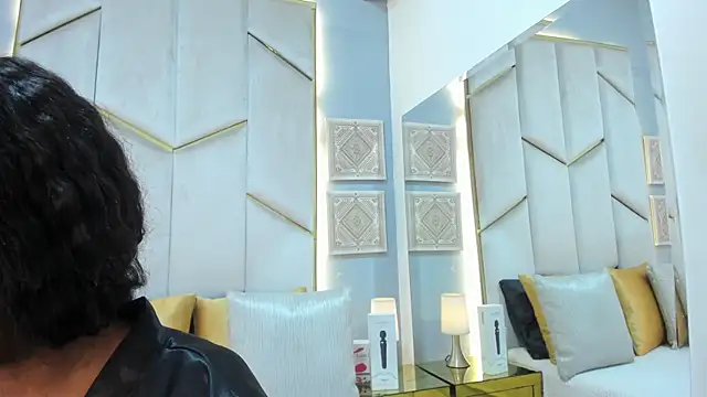 KarinaaCoxx online show from 04-23-26, 12:29