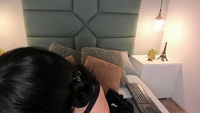 Snapshot of April_Swett chatting on 03-15-26, 12:44 April Swett online show from 03-15-26, 12:44