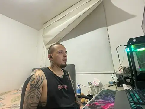 Maximo Garcia17 online show from 03-17-26, 01:54