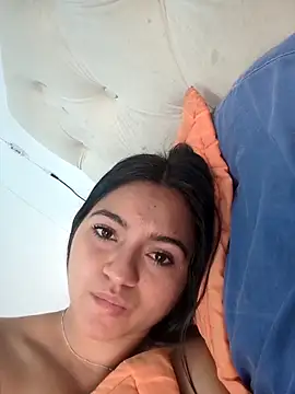 Snapshot of DulceCaroX chatting on 03-13-26, 07:42 DulceCaroX online show from 03-13-26, 07:42