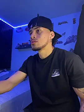 TOMAS CONOR online show from 04-30-26, 02:40