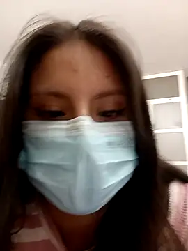 Snapshot of Rosyshadow chatting on 03-12-26, 09:10 Rosyshadow online show from 03-12-26, 09:10