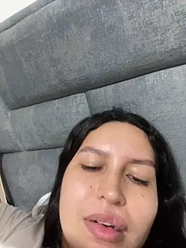 Snapshot of Ivonee777 chatting on 04-05-26, 01:25 Ivonee777 online show from 04-05-26, 01:25