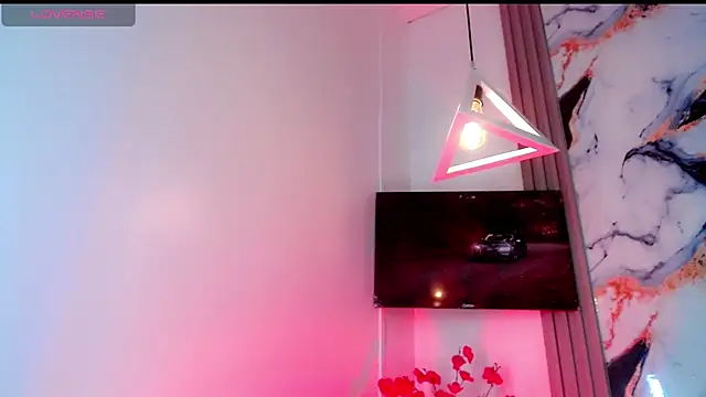 Alondra Wile online show from 04-15-26, 07:21