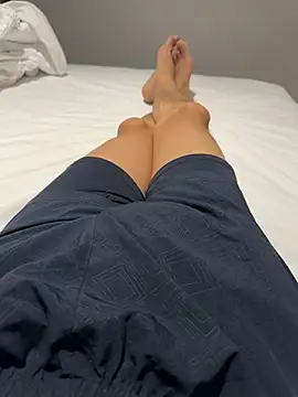zhuendong000001 online show from 06-25-26, 07:24
